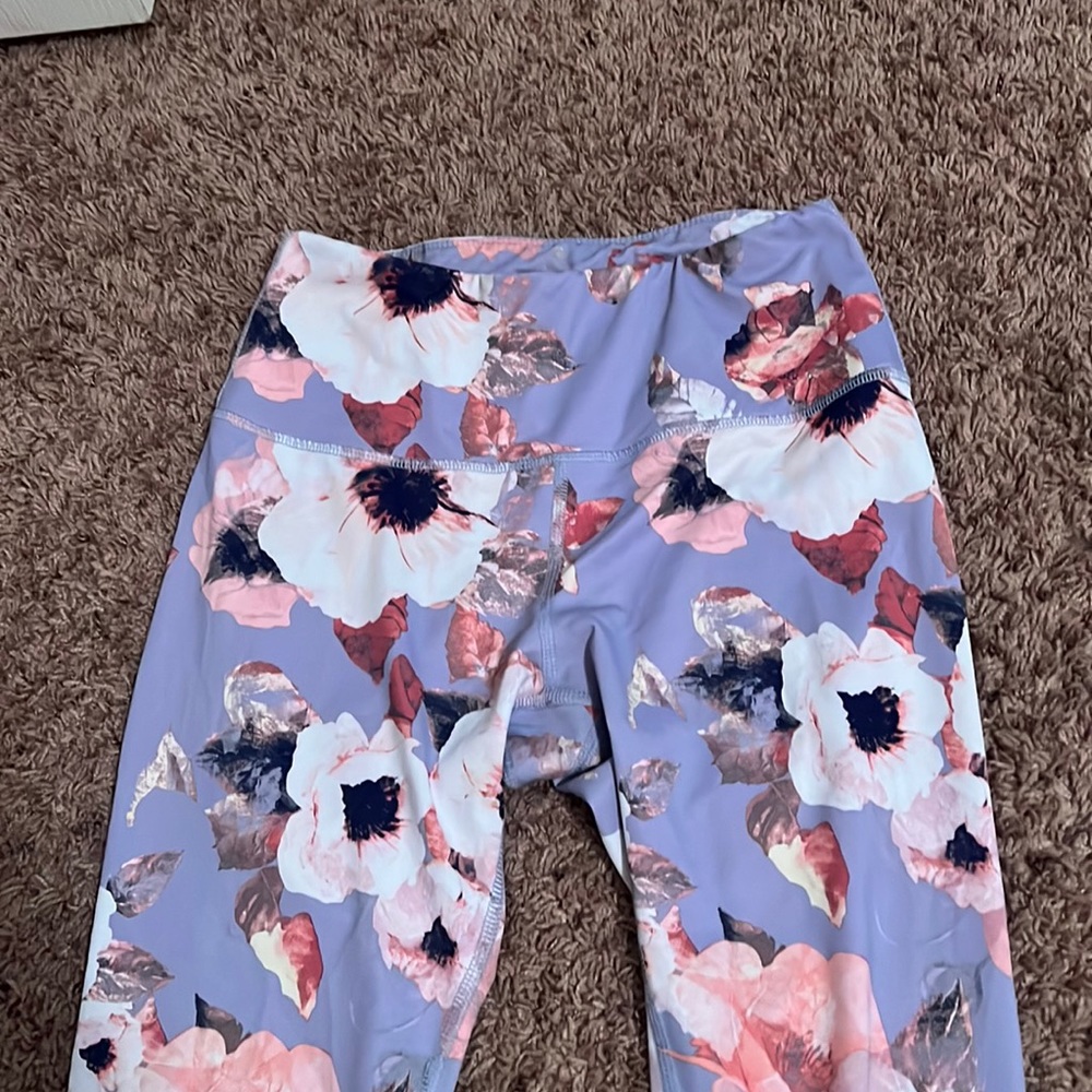 Apana lilac floral yoga pants skinny leg size small